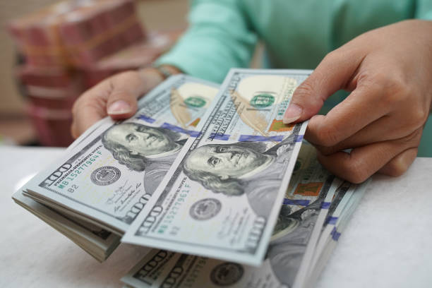How to Deal With Debt Collectors Without Wrecking Your Credit