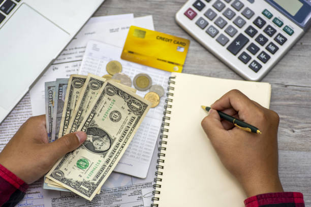Make Extra Money on the Side Without Wrecking Your Credit