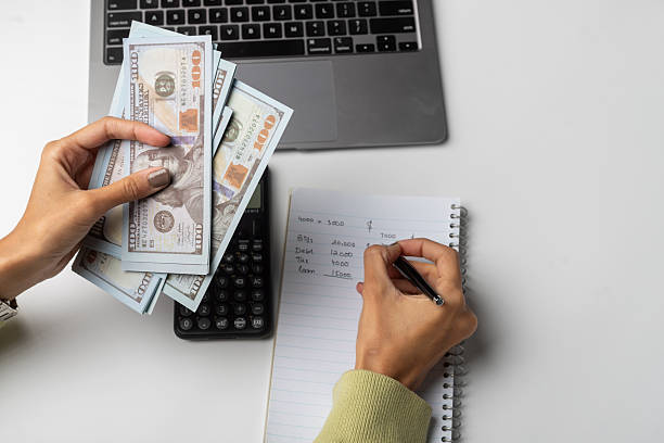 How to Pay Off Credit Card Debt Fast Without a Financial Planner
