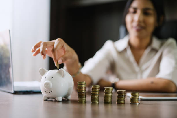 The Debt Avalanche Method: Pay Off Credit Cards Faster Without Overthinking It