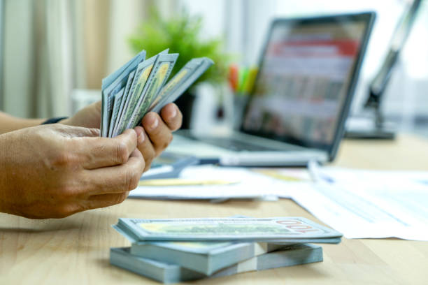 Free Money for Working Adults: How to Find Scholarships and Grants Without Wrecking Your Credit